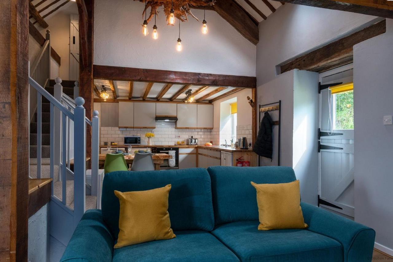 The Barn At Geufron Farm - Dog Friendly - Nr Tywyn Villa Bryn-crug Exterior photo