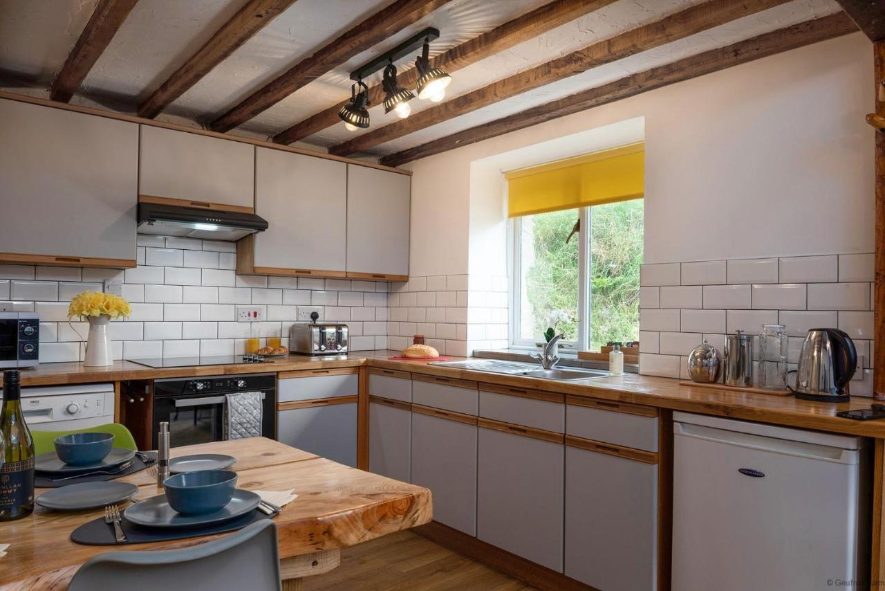 The Barn At Geufron Farm - Dog Friendly - Nr Tywyn Villa Bryn-crug Exterior photo