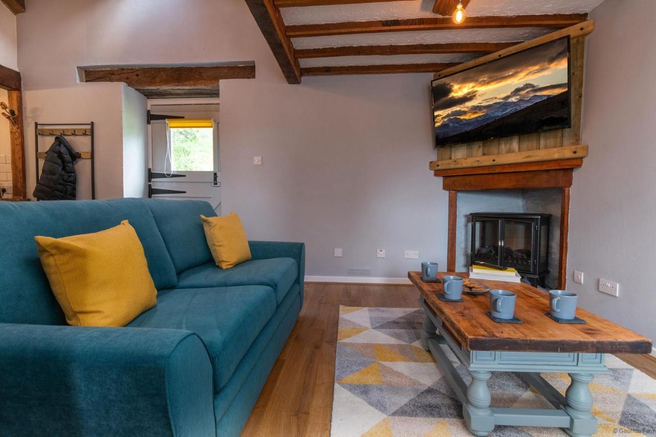 The Barn At Geufron Farm - Dog Friendly - Nr Tywyn Villa Bryn-crug Exterior photo
